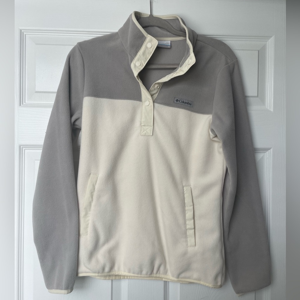 NWOT- Colombia pull over - Picture 1 of 2